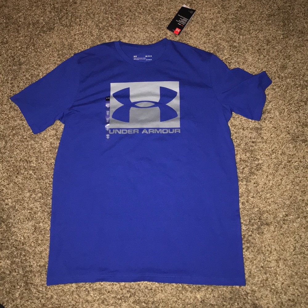 Under Amour t-shirt